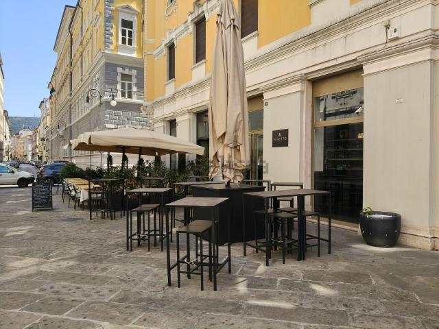 Locale in affitto di 115 m² in Via Armando Diaz, 22