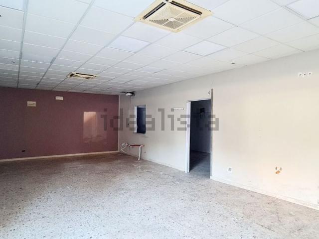 Locale in affitto di 115 m² in Via Paternò, 67