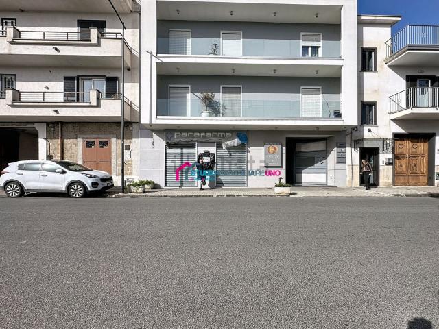 Locale in affitto di 115 m² in Via Roma