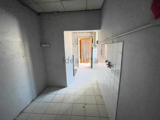Locale in affitto di 115 m² in Contrada Porta Santa Lucia