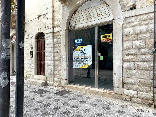 Locale in affitto di 115 m² in Corso Cavour, 54