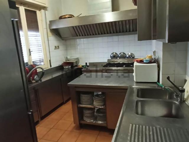 Locale in affitto di 115 m² in Strada degli Olandesi