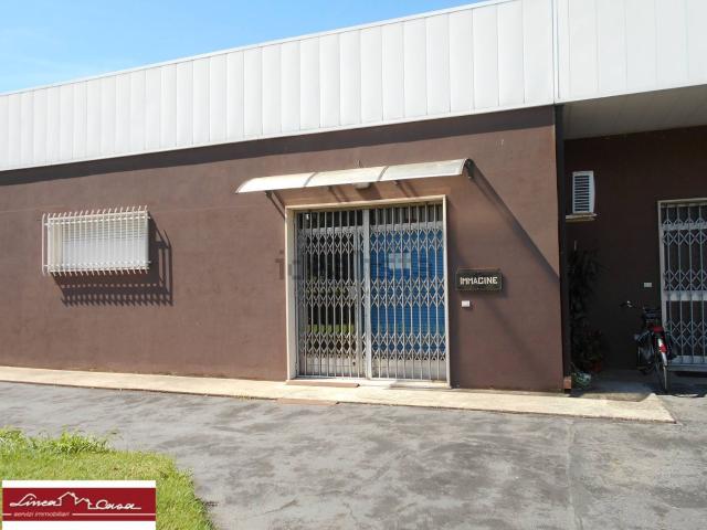 Locale in affitto di 116 m² in Via Donatori di Sangue, 3