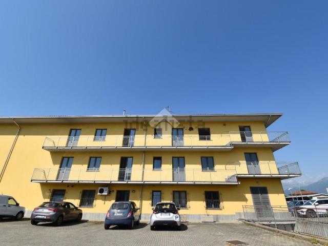 Locale in affitto di 118 m² in Via Statale