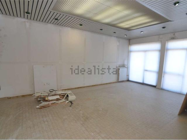 Locale in affitto di 120 m²