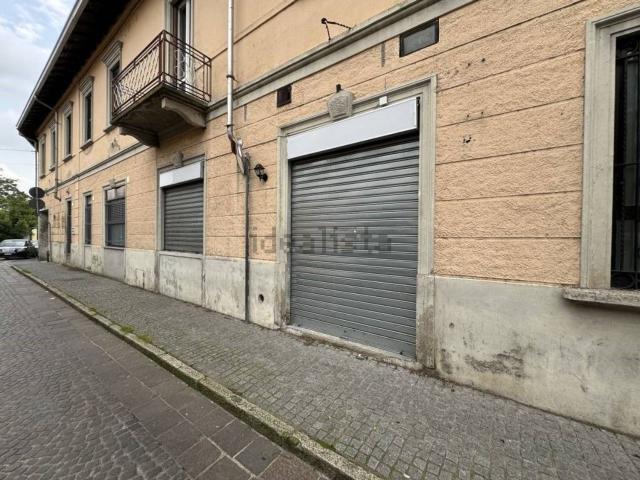 Locale in affitto di 120 m²