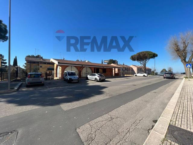 Locale in affitto di 120 m²