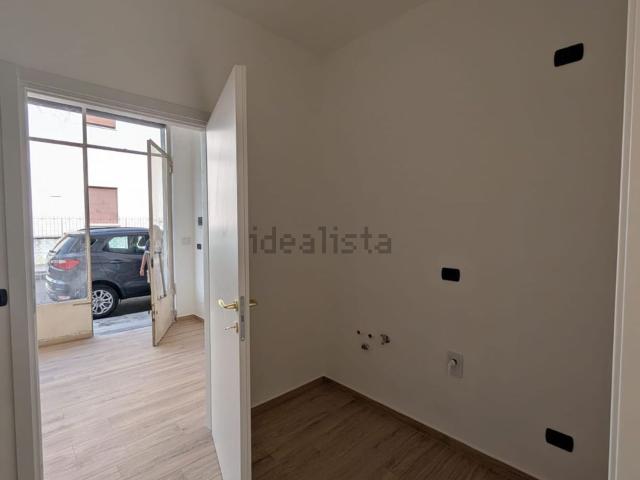 Locale in affitto di 120 m² in Via Bainsizza