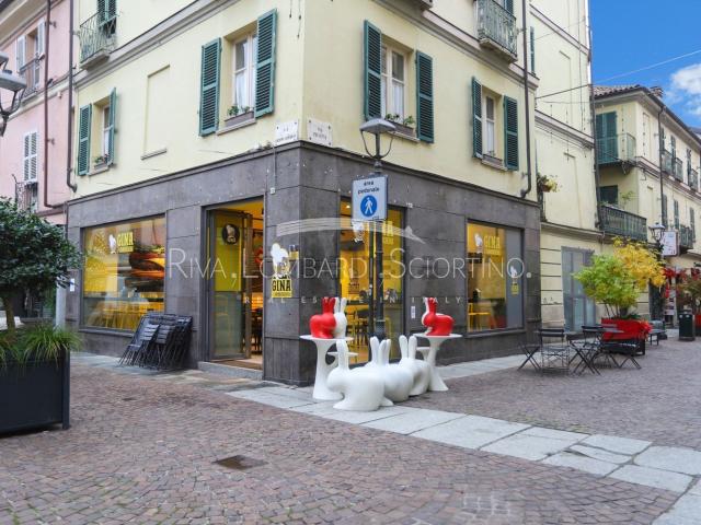 Locale in affitto di 120 m² in Via Giuseppe Garibaldi, 22