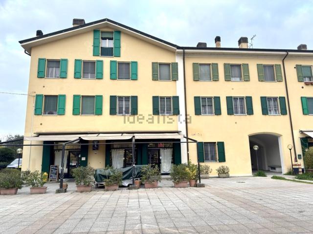 Locale in affitto di 120 m² in Via Giacomo Matteotti, 98
