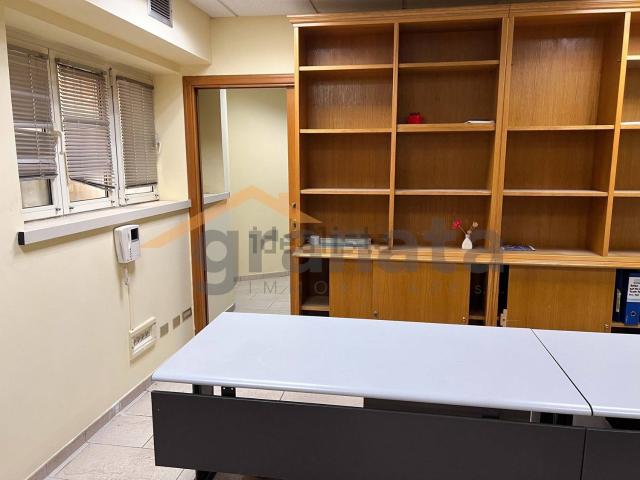 Locale in affitto di 120 m² in Via dei Sabelli