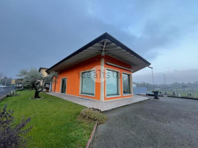 Locale in affitto di 120 m² in Via Desio, 17