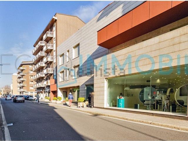 Locale in affitto di 120 m² in Via Digione, 29
