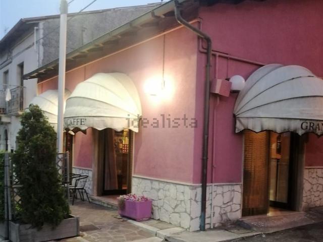 Locale in affitto di 120 m² in Via Duca degli Abruzzi, 14