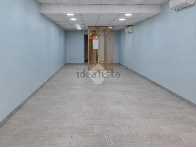 Locale in affitto di 120 m² in Via Emilia Santo Stefano, 58