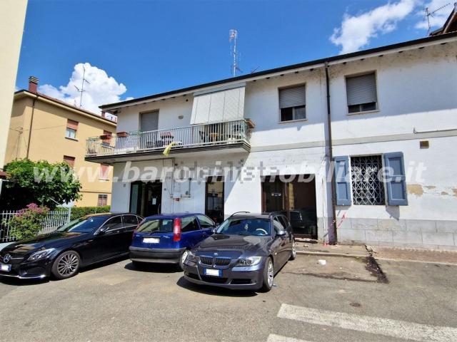 Locale in affitto di 120 m² in Via Emilia, 99