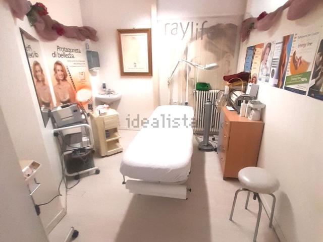 Locale in affitto di 120 m² in Via Flaminia