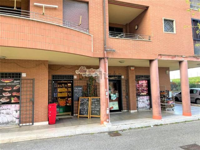 Locale in affitto di 120 m² in Via Marcello Gallian, 29