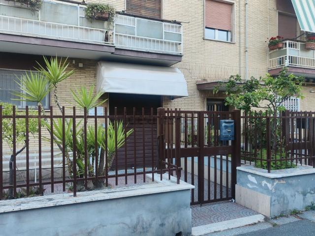 Locale in affitto di 120 m² in Via Scipione Franchetti