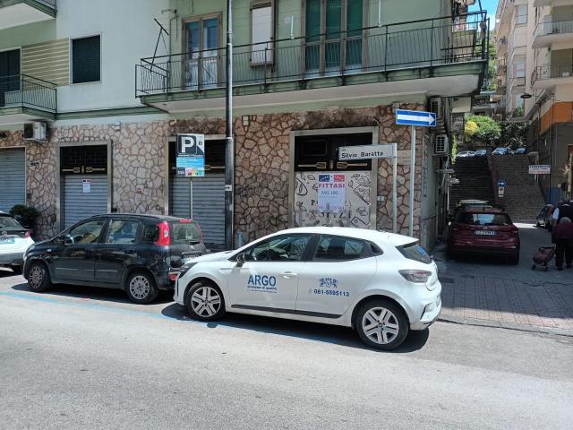 Locale in affitto di 120 m² in Via Silvio Baratta, 2