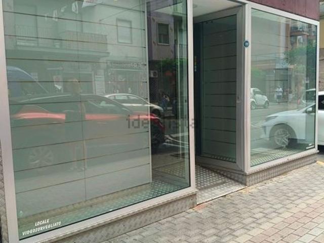 Locale in affitto di 120 m² in Via Paolo Baratta, 15