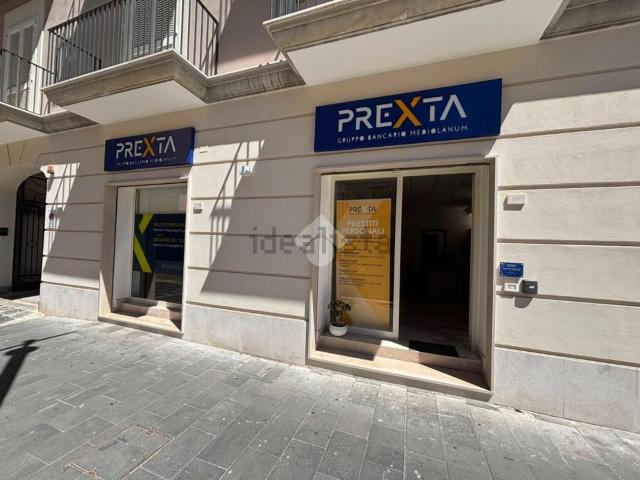Locale in affitto di 120 m² in Via Roma, 107