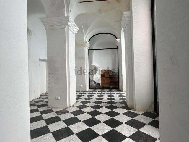 Locale in affitto di 120 m² in Via Rivarola