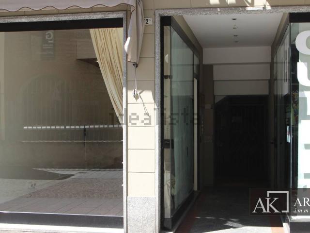 Locale in affitto di 120 m² in Corso Italia, 22