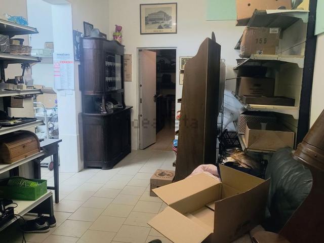 Locale in affitto di 120 m² in Fondo Val Tiepido