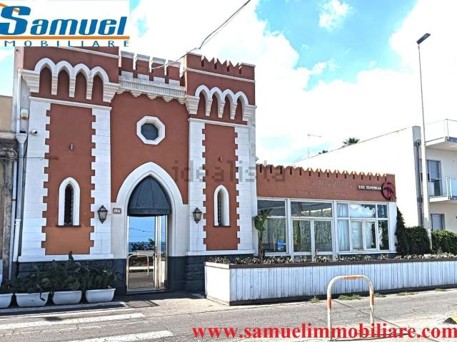 Locale in affitto di 120 m² in Lungomare Edoardo Pantano, 79