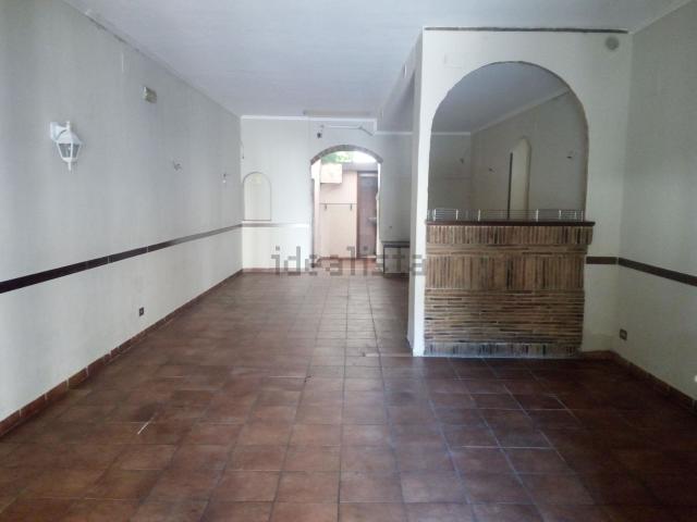 Locale in affitto di 120 m² in Piazza San Gregorio
