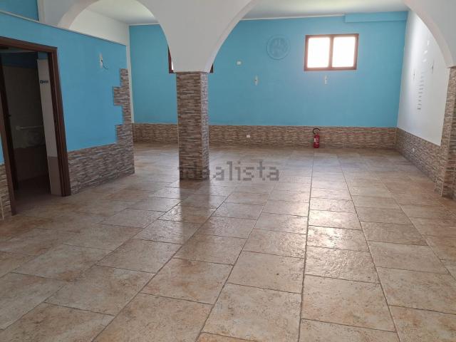 Locale in affitto di 122 m² in Via Alessandro Volta, 11