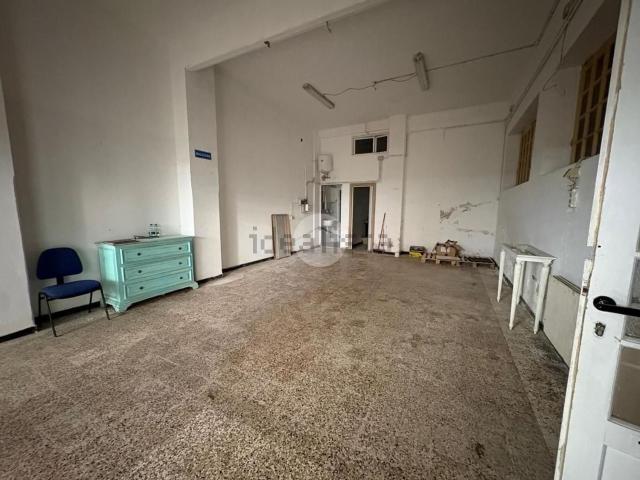 Locale in affitto di 124 m² in Via Giuseppe Galliano, 15
