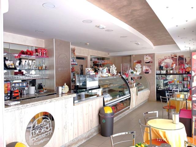 Locale in affitto di 125 m² in Viale Ringa