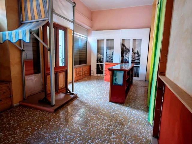 Locale in affitto di 125 m² in Corso Giacomo Matteotti, 58