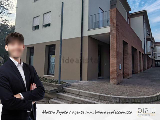 Locale in affitto di 125 m² in Piazza Serragli, 2