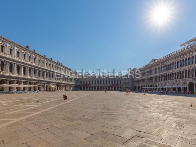 Locale in affitto di 12 m² in Piazza San Marco