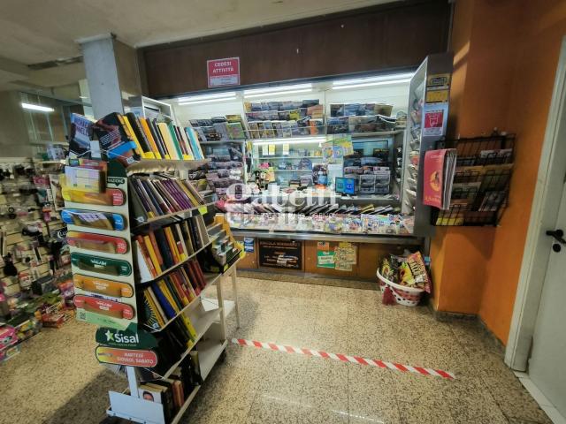Locale in affitto di 12 m² in Via Senese