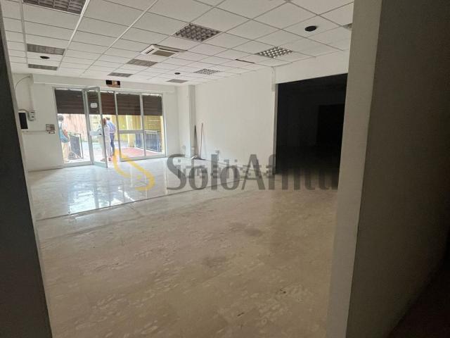 Locale in affitto di 130 m²