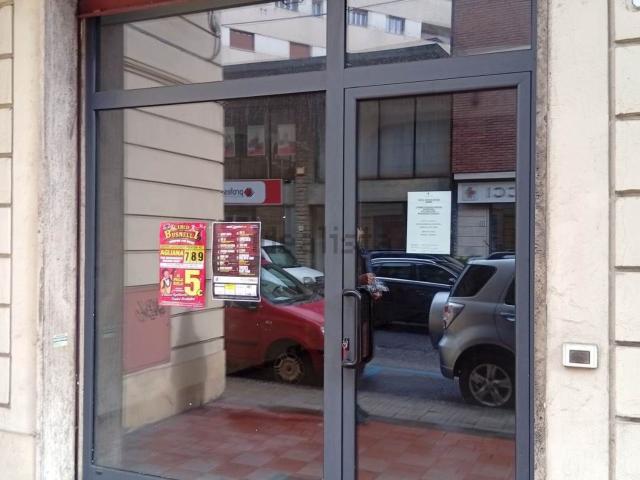 Locale in affitto di 130 m²