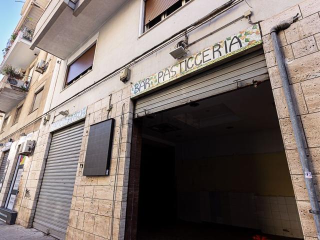 Locale in affitto di 130 m² in Via Costantino Lascaris, 16