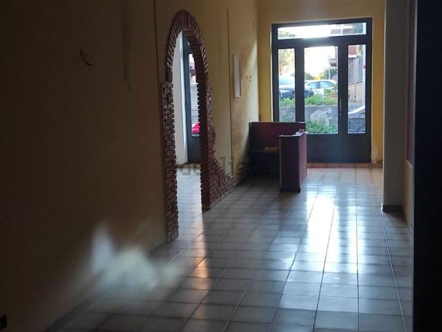 Locale in affitto di 130 m² in Via Enrico Berlinguer, 14