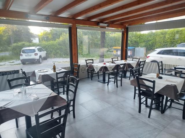 Locale in affitto di 130 m² in Via Idice