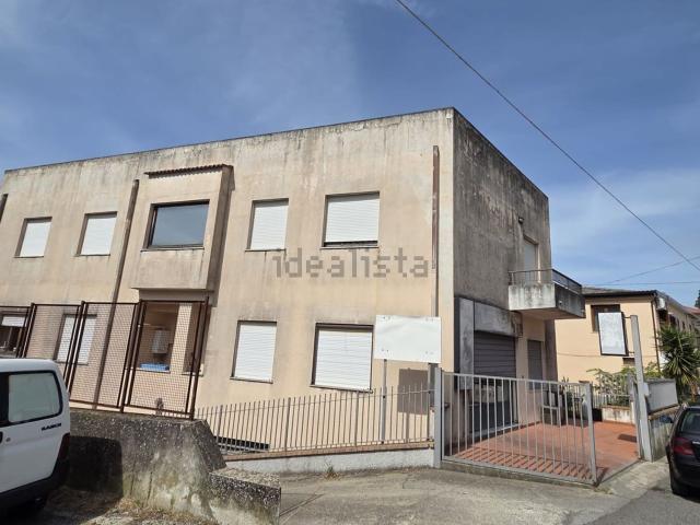 Locale in affitto di 130 m² in Via Orti