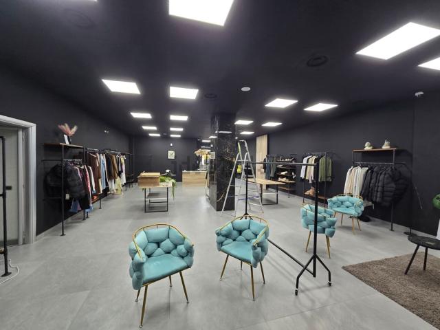 Locale in affitto di 130 m² in Via Masullo