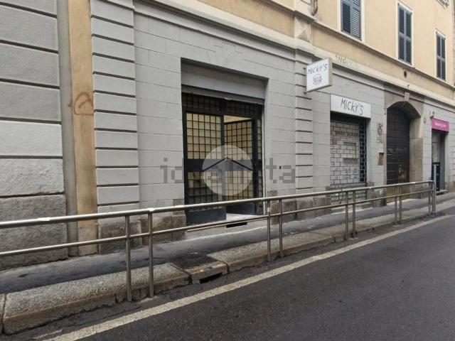 Locale in affitto di 130 m² in Via Savona, 14