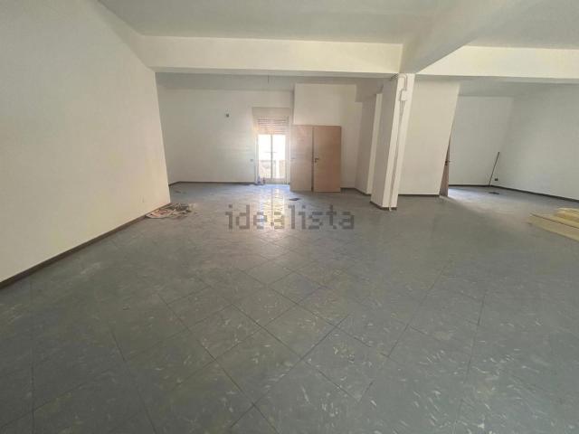 Locale in affitto di 130 m² in Via Papa Giovanni XXIII, 377