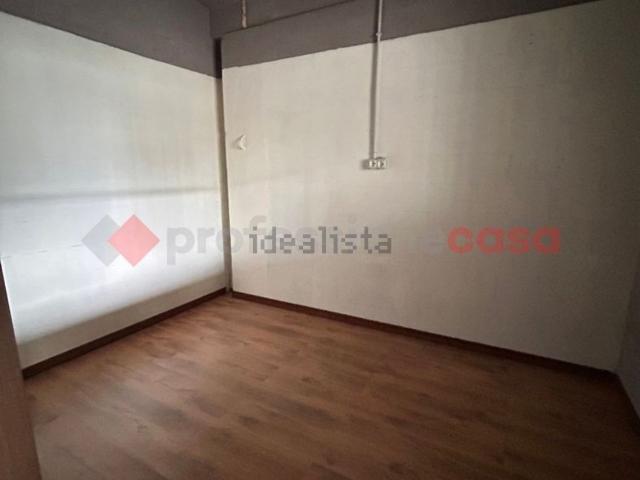 Locale in affitto di 130 m² in Via Provinciale, 3511