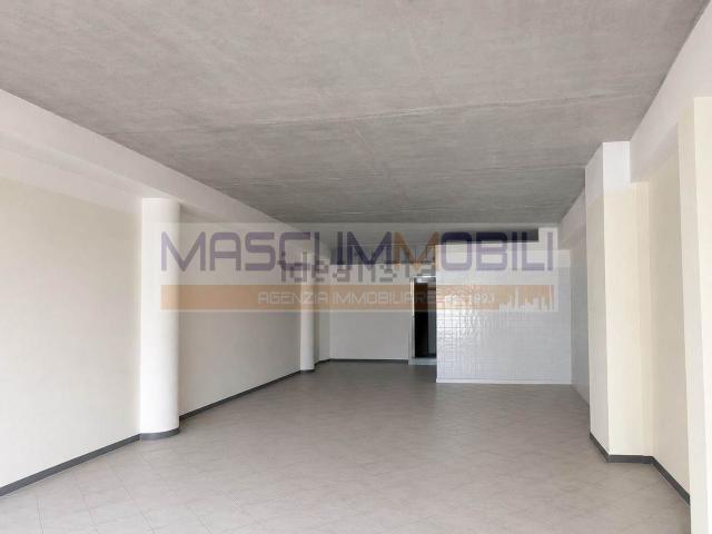 Locale in affitto di 130 m² in Via Vittorio Bachelet, 8