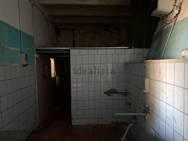 Locale in affitto di 130 m² in Piazza del Municipio, 48